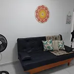 Ubatuba - Apartamento Com Churrasqueira E Piscina