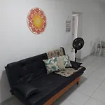 Ubatuba - Apartamento Com Churrasqueira E Piscina